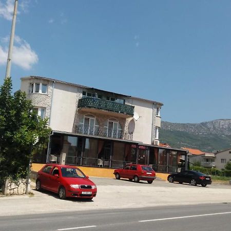 Apartman Julienne Каштела Экстерьер фото