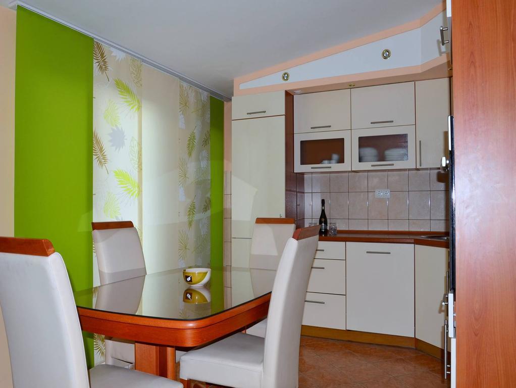 Apartman Julienne Каштела Номер фото
