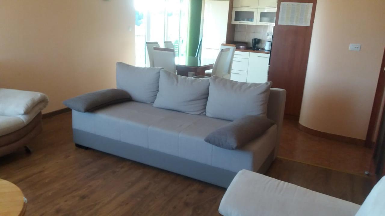 Apartman Julienne Каштела Экстерьер фото